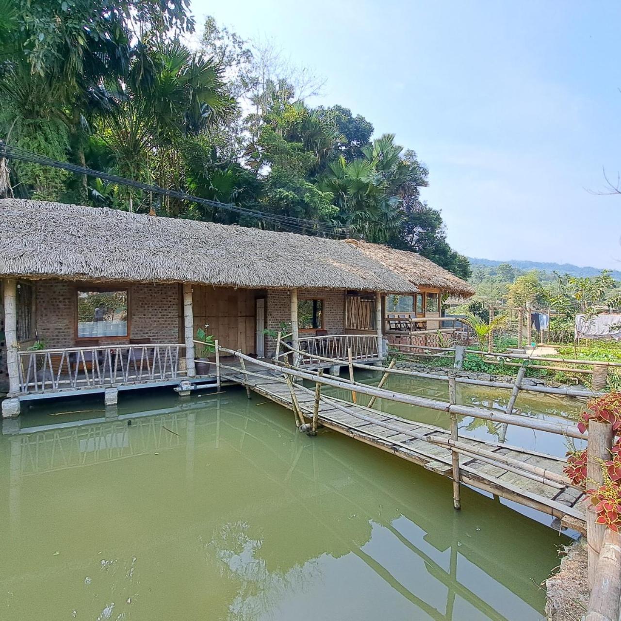 Homestay Field - Bungalow, Ha Giang Loop Tour, Motorbikes Rental Exterior photo